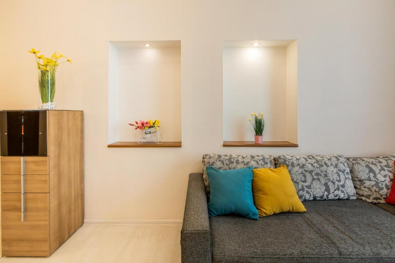 2К Квартира Між Майданом Та Софією Київською Appartement Buitenkant foto