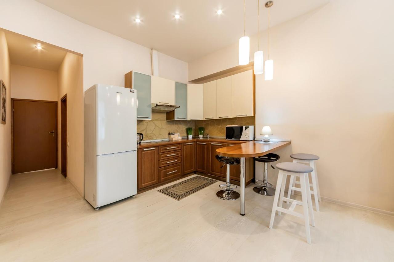 2К Квартира Між Майданом Та Софією Київською Appartement Buitenkant foto