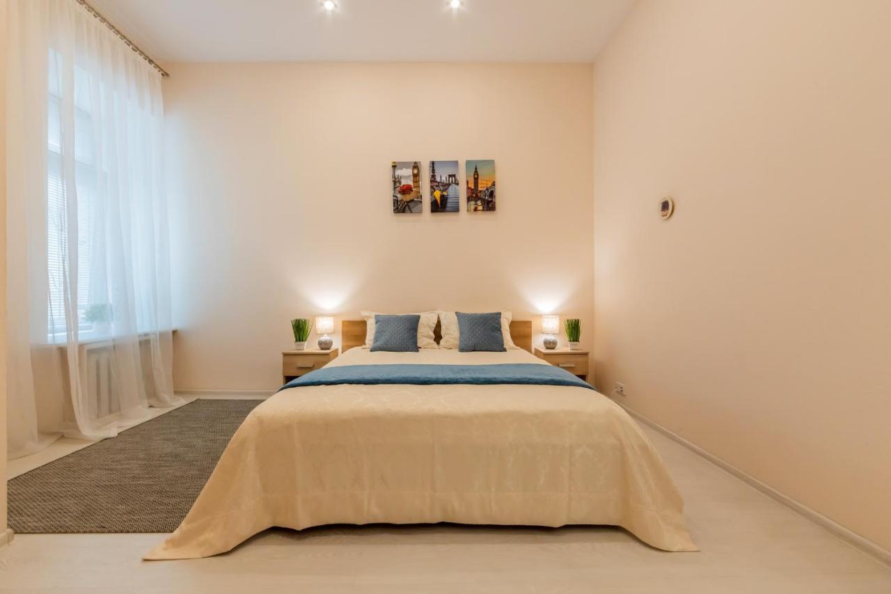 2К Квартира Між Майданом Та Софією Київською Appartement Buitenkant foto