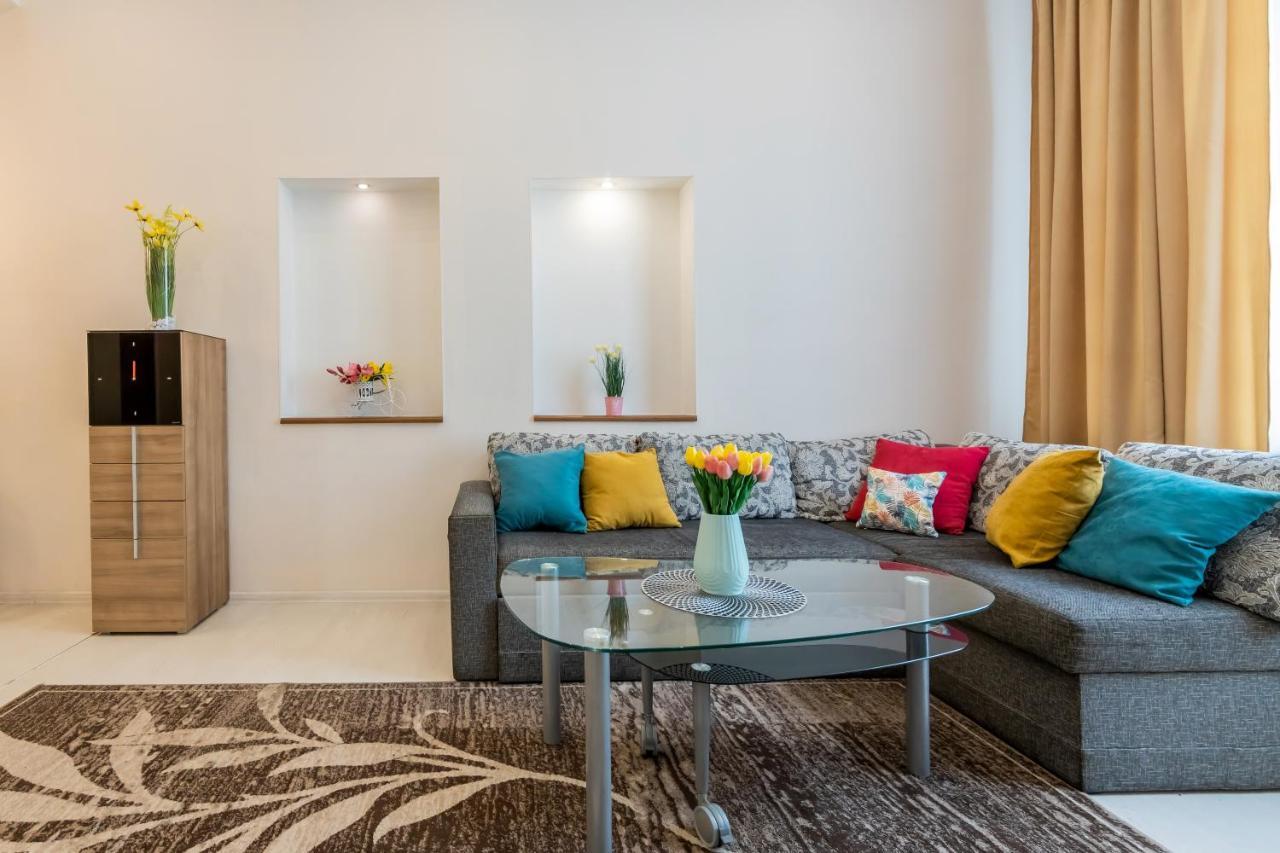 2К Квартира Між Майданом Та Софією Київською Appartement Buitenkant foto